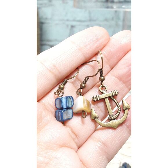 artisan earrings 217#mfs MOP navy dangle earrings nautical Anchor charm earrings - Picture 4 of 6